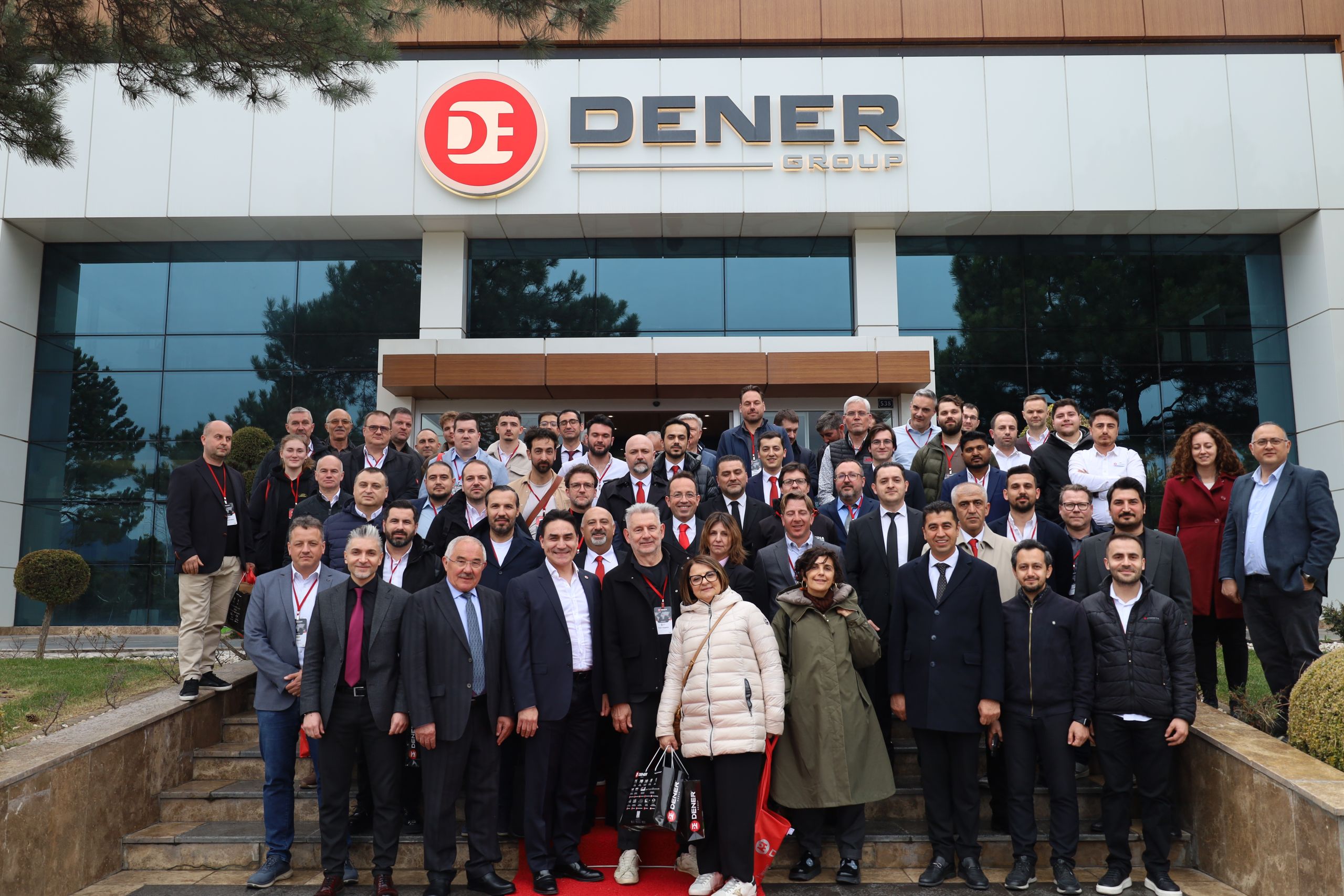 LOMUSA presente en el Open House de DENER machinery.